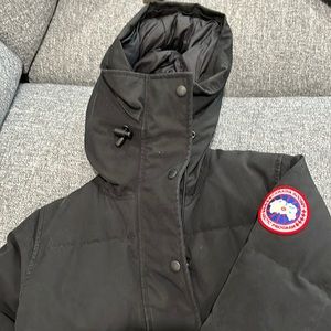 Canada Goose Shelburne Parka in black size small